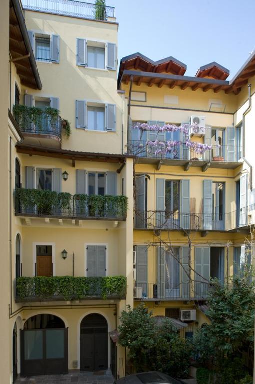 Cerva Fashion District Apartment Milan Luaran gambar